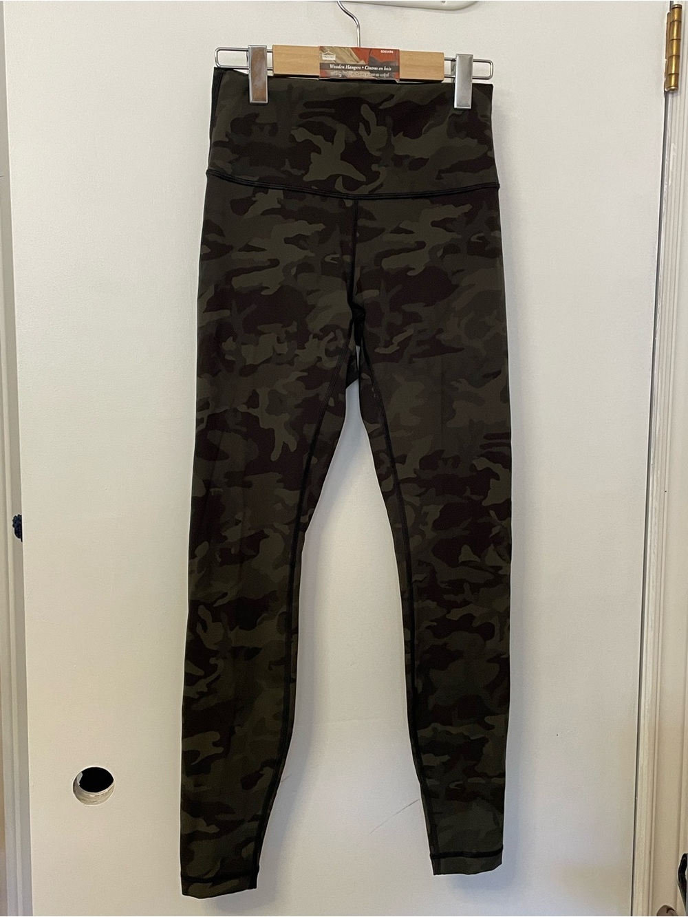 NWOT Lululemon camo legging